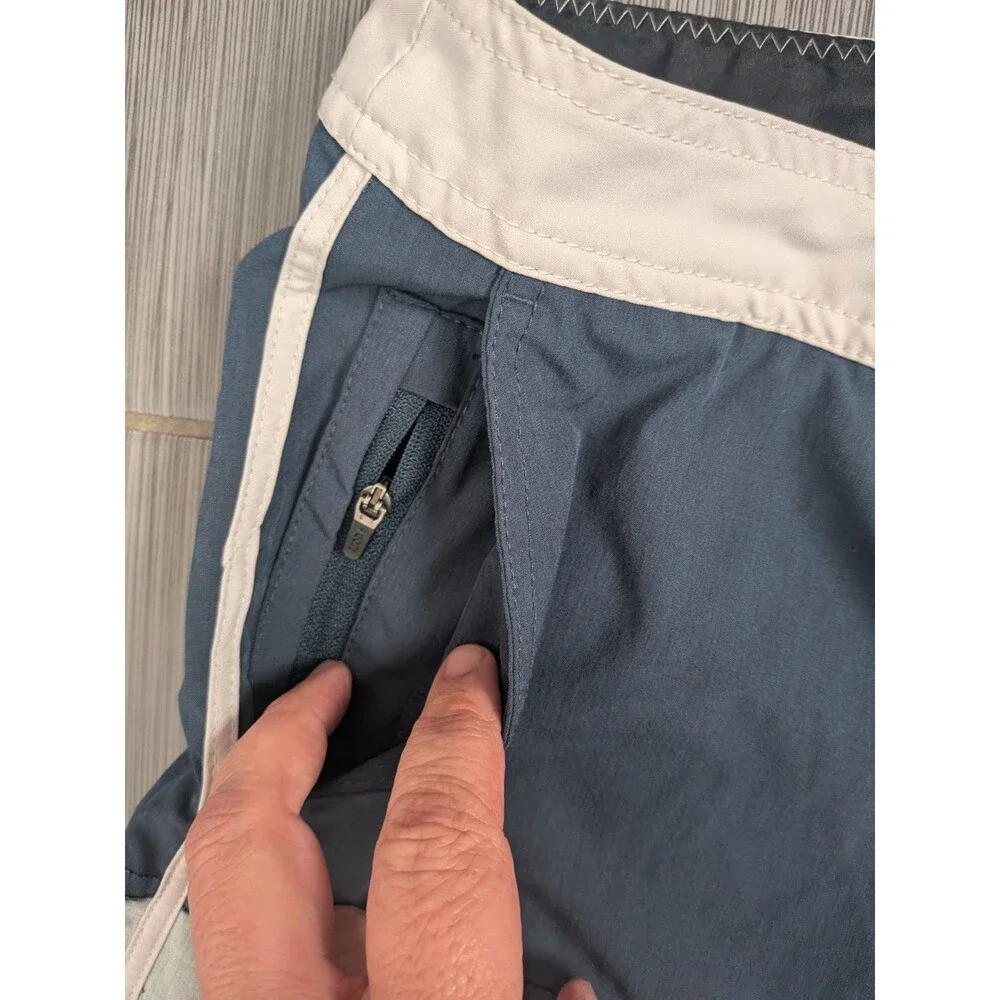 Vuori Cruise Board Shorts 32 Blue Green Color Block